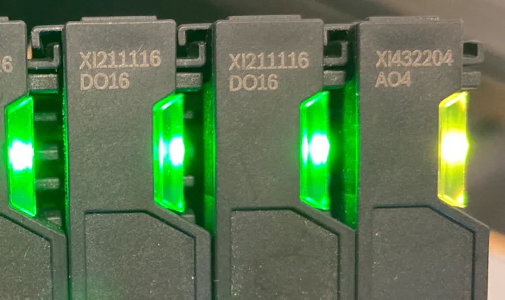 Yellow led, and Wire break of Analog input module
